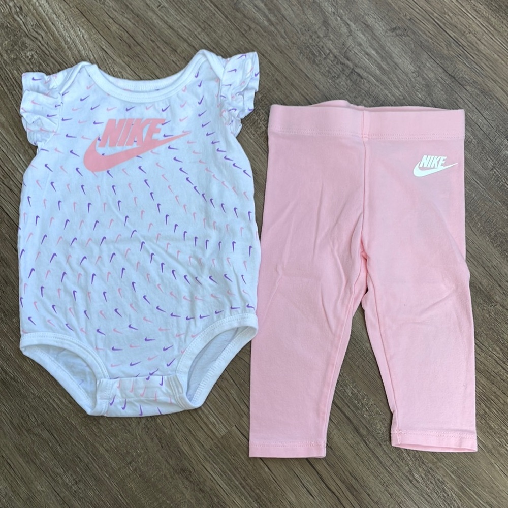 Nike Baby Girl Matching Set 9M